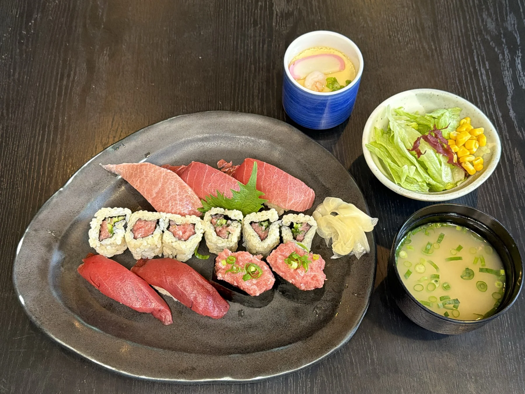 本マグロ握り盛り合わせ